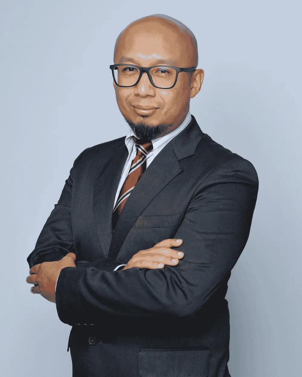 Dr Shahril Khalid in the treatment room at Selgate Specialist Hospital Rawang